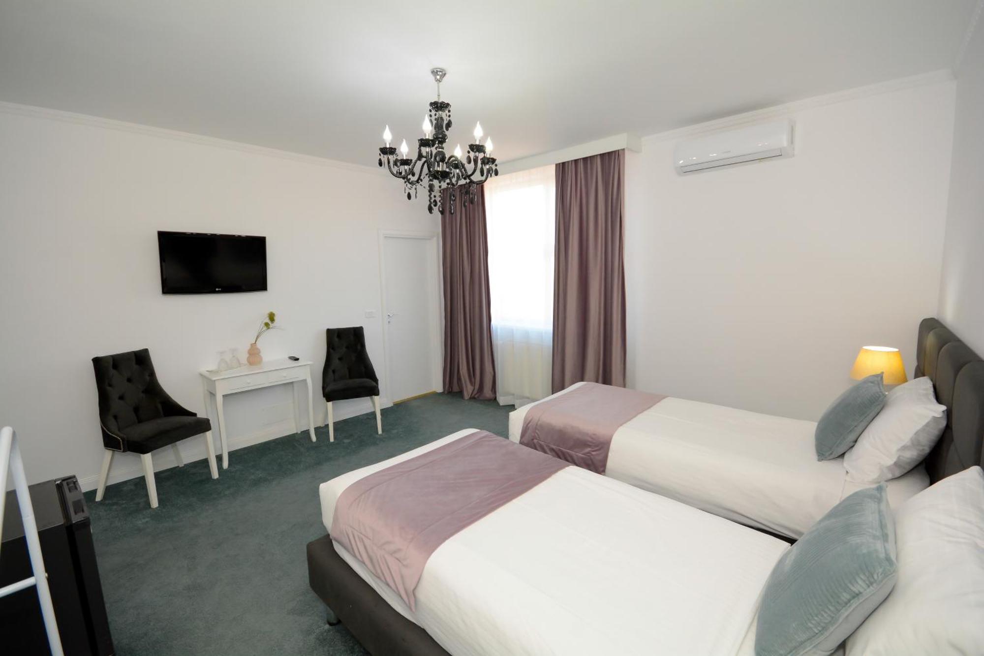 Hotel Andre'S Craiova Exteriér fotografie