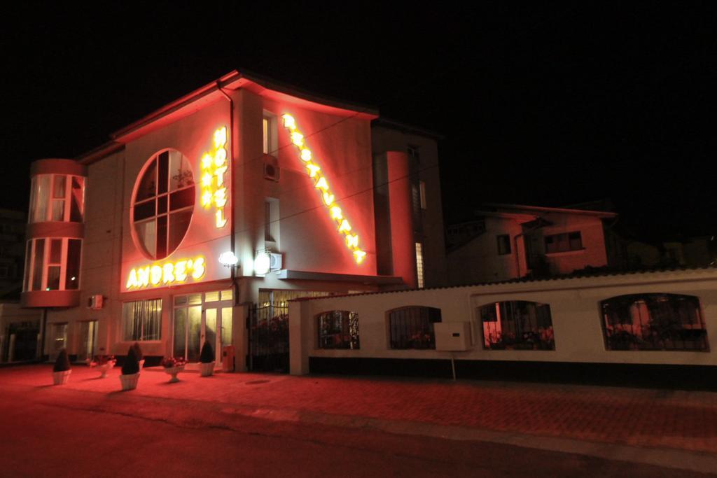 Hotel Andre'S Craiova Exteriér fotografie